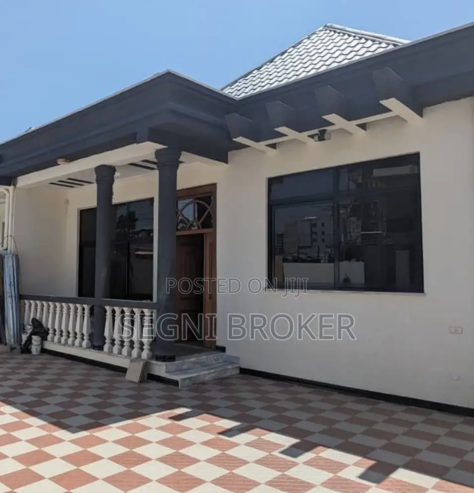 5bdrm Villa in Semet 72, Bole for sale