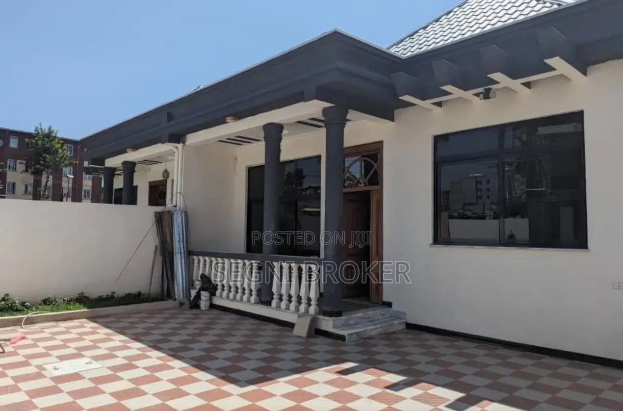 5bdrm Villa in Semet 72, Bole for sale