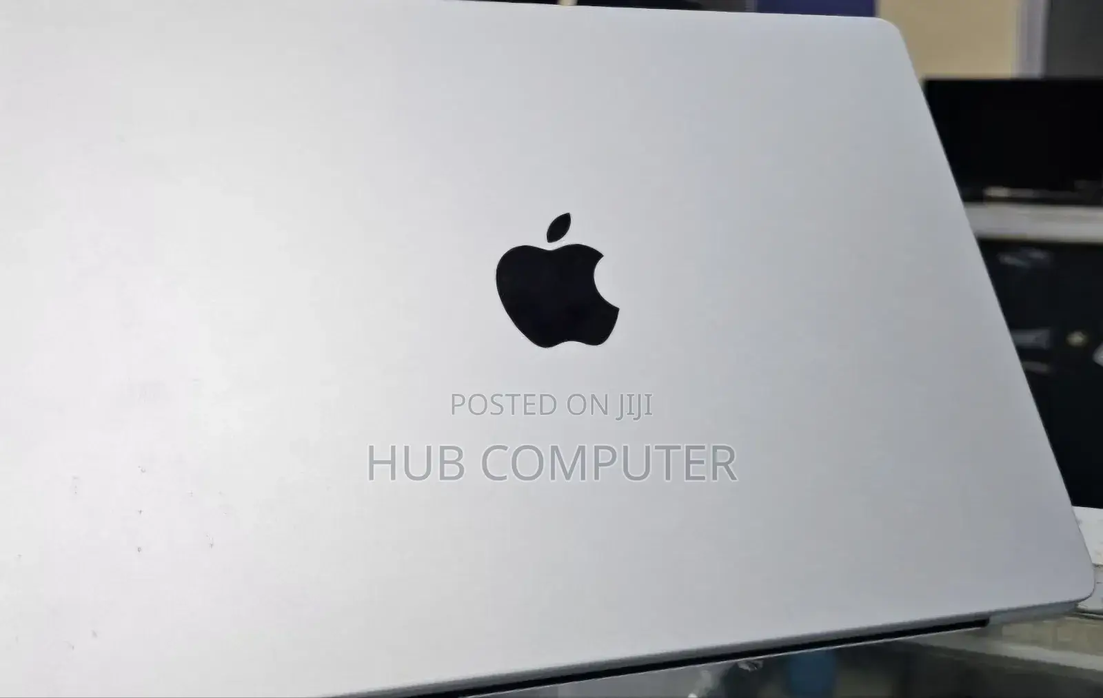 New Laptop Apple MacBook Pro 2023 M3 Max 14-Inch 8GB Apple M3 SSD 512GB