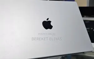 New Laptop Apple MacBook Pro 2023 M3 Max 14-Inch 8GB Apple M3 SSD 512GB