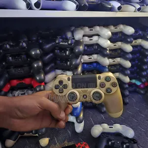 Playstation 4 Joystick ብዛት