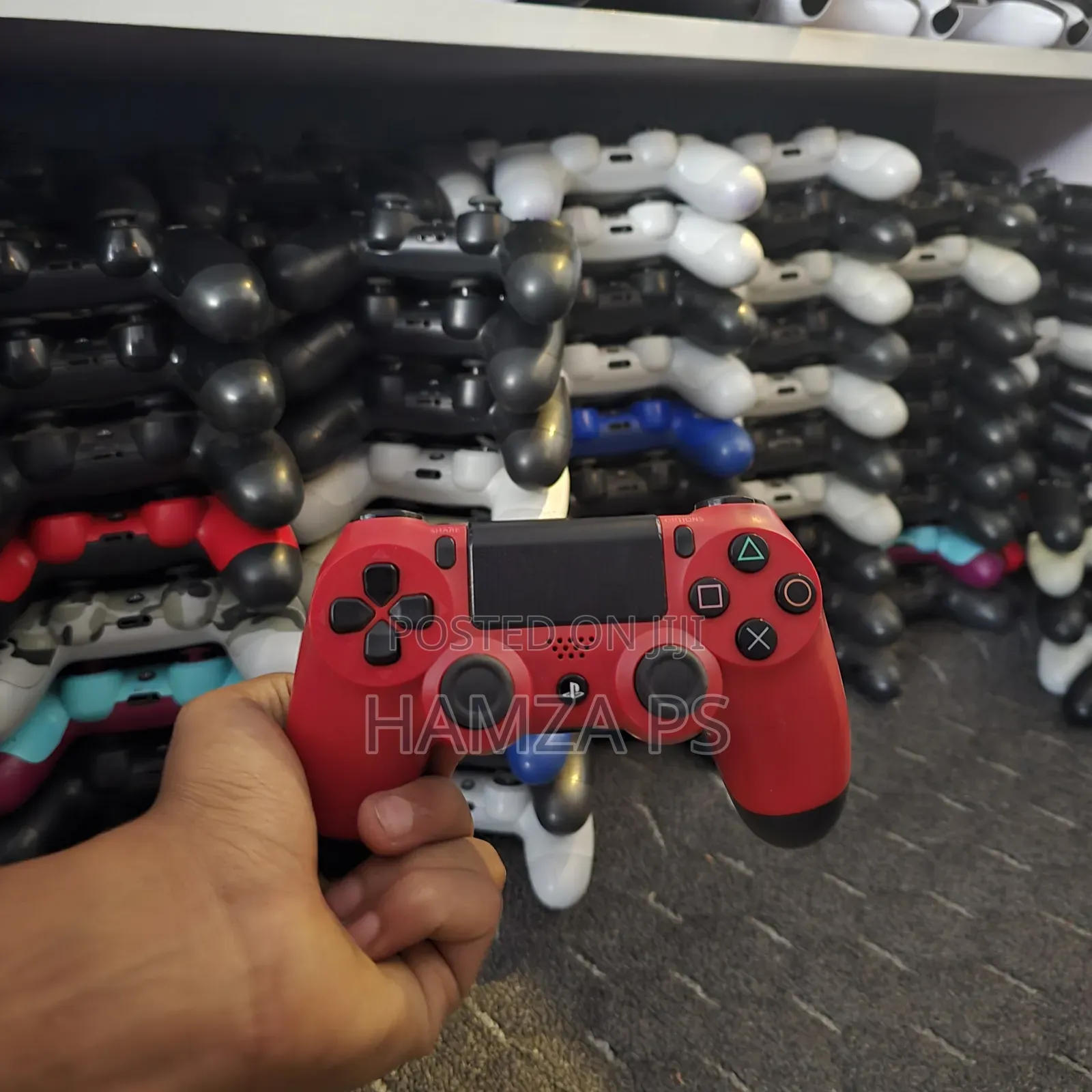 Playstation 4 Joystick ብዛት