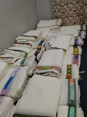 ቬሮነካ ነጠላ Veronica Netela