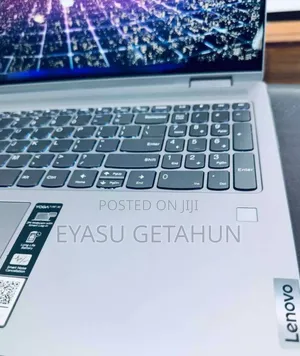 New Laptop Lenovo Yoga 7i 8GB AMD Ryzen 5 SSD 512GB