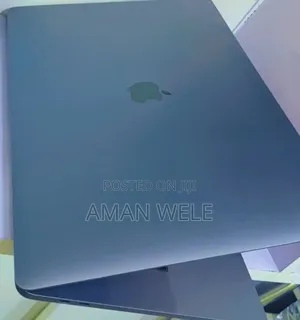 New Laptop Apple MacBook Pro 2017 16GB Intel Core I7 SSD 512GB