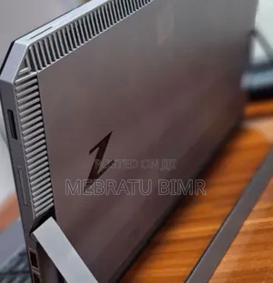 Photo - New Laptop HP ZBook Studio G5 32GB Intel Core I7 SSD 512GB