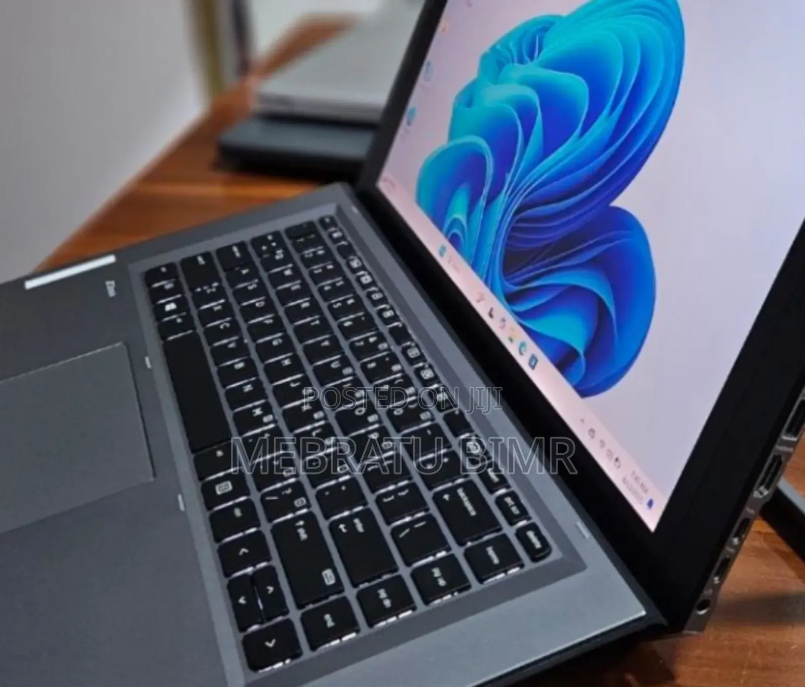 New Laptop HP ZBook Studio G5 32GB Intel Core I7 SSD 512GB