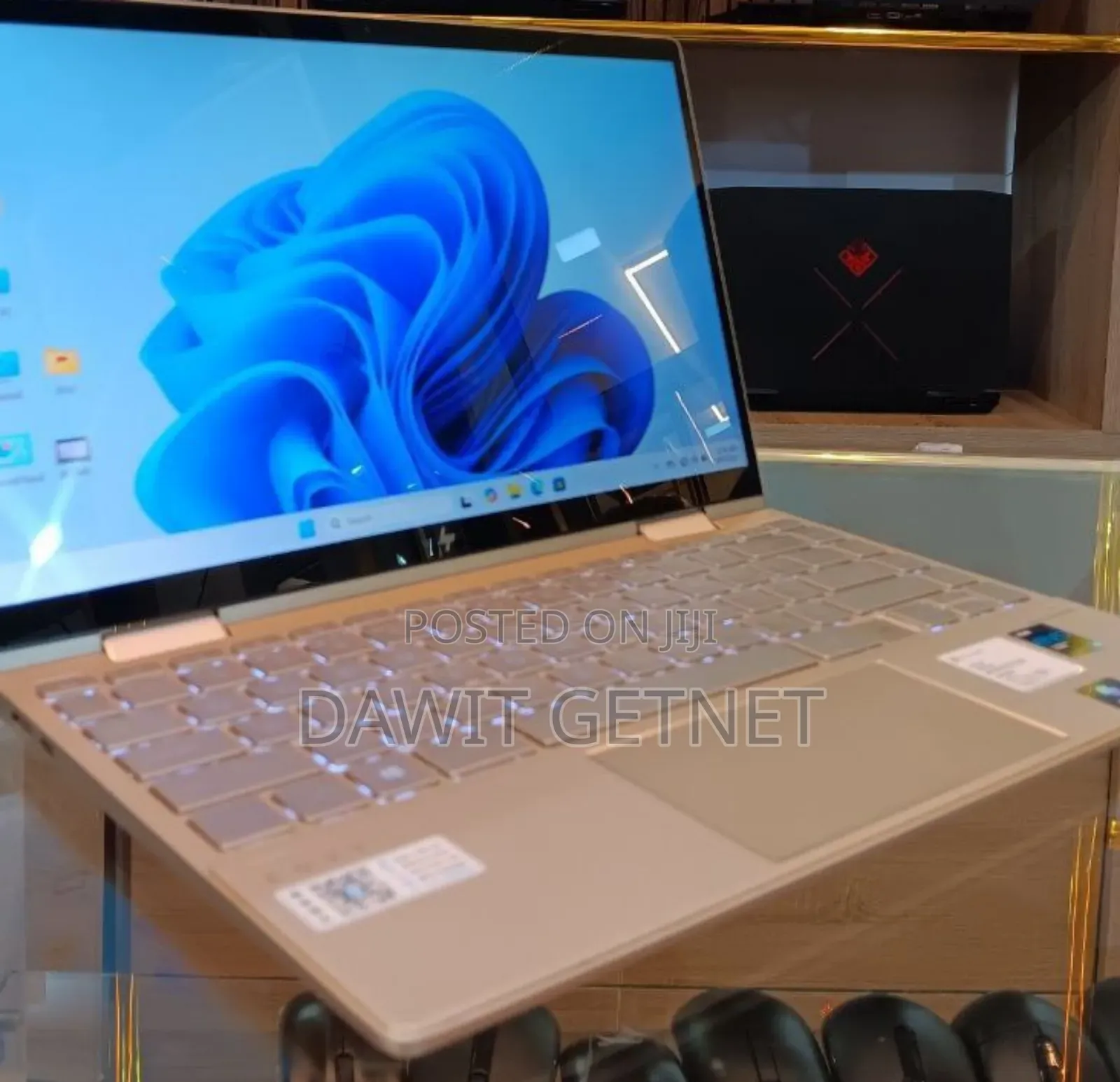 New Laptop HP Envy x360 8GB Intel Core i5 SSD 512GB