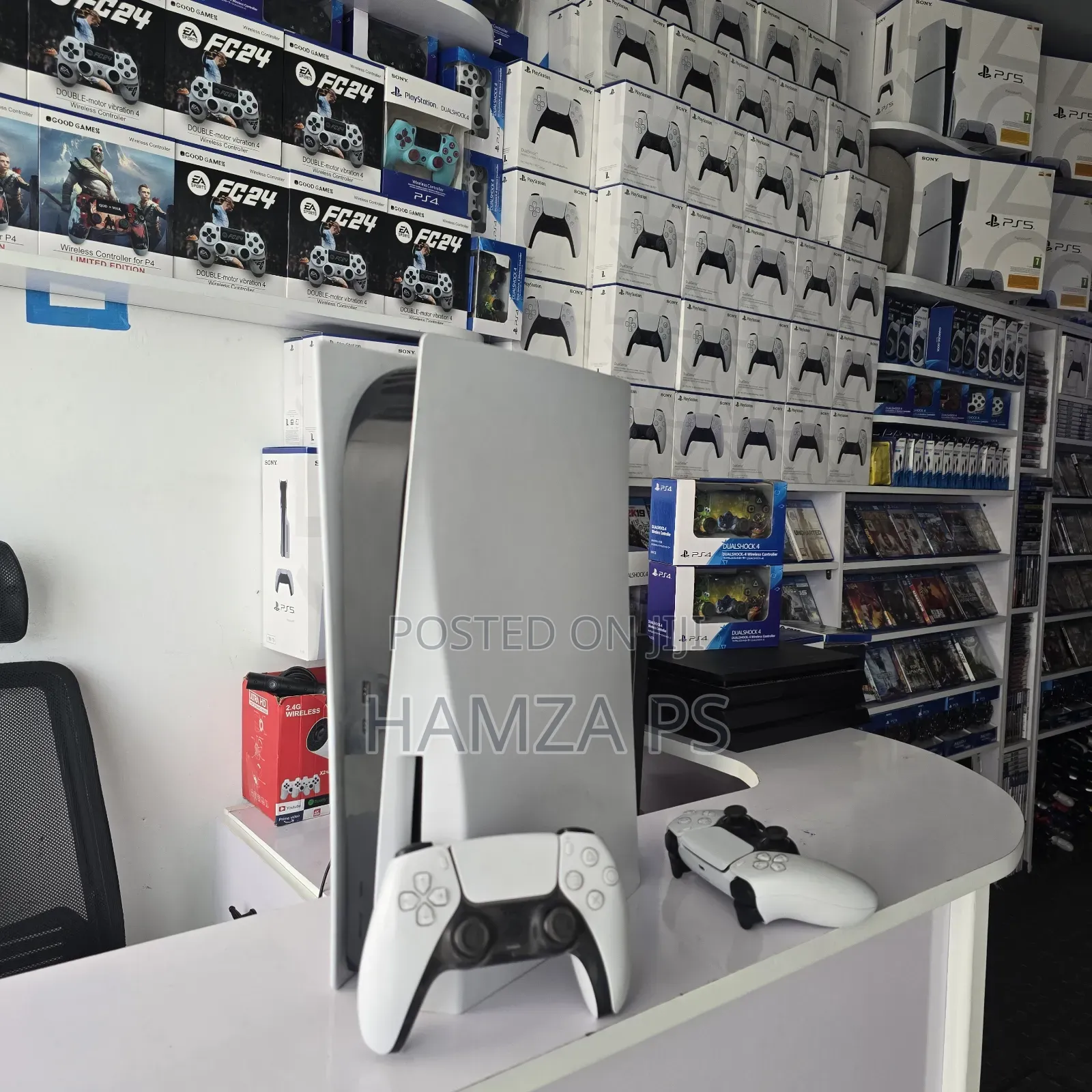 Playstation 5 Fat Wit 2 Black Joystick and Games