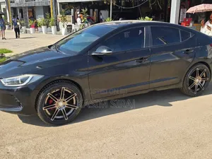 Hyundai Avante 2017 Black