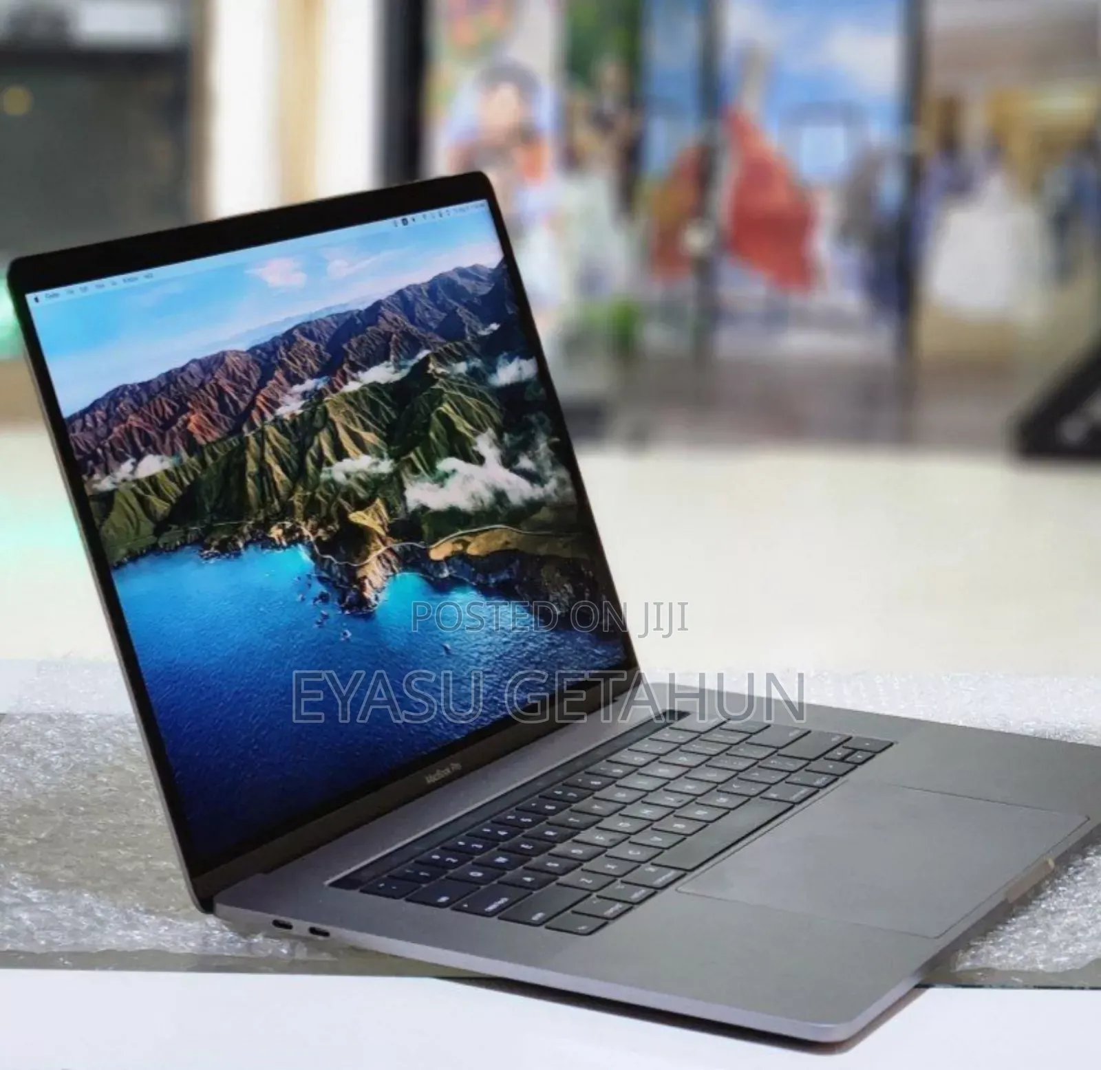 New Laptop Apple MacBook Pro 2017 16GB Intel Core I7 SSD 512GB