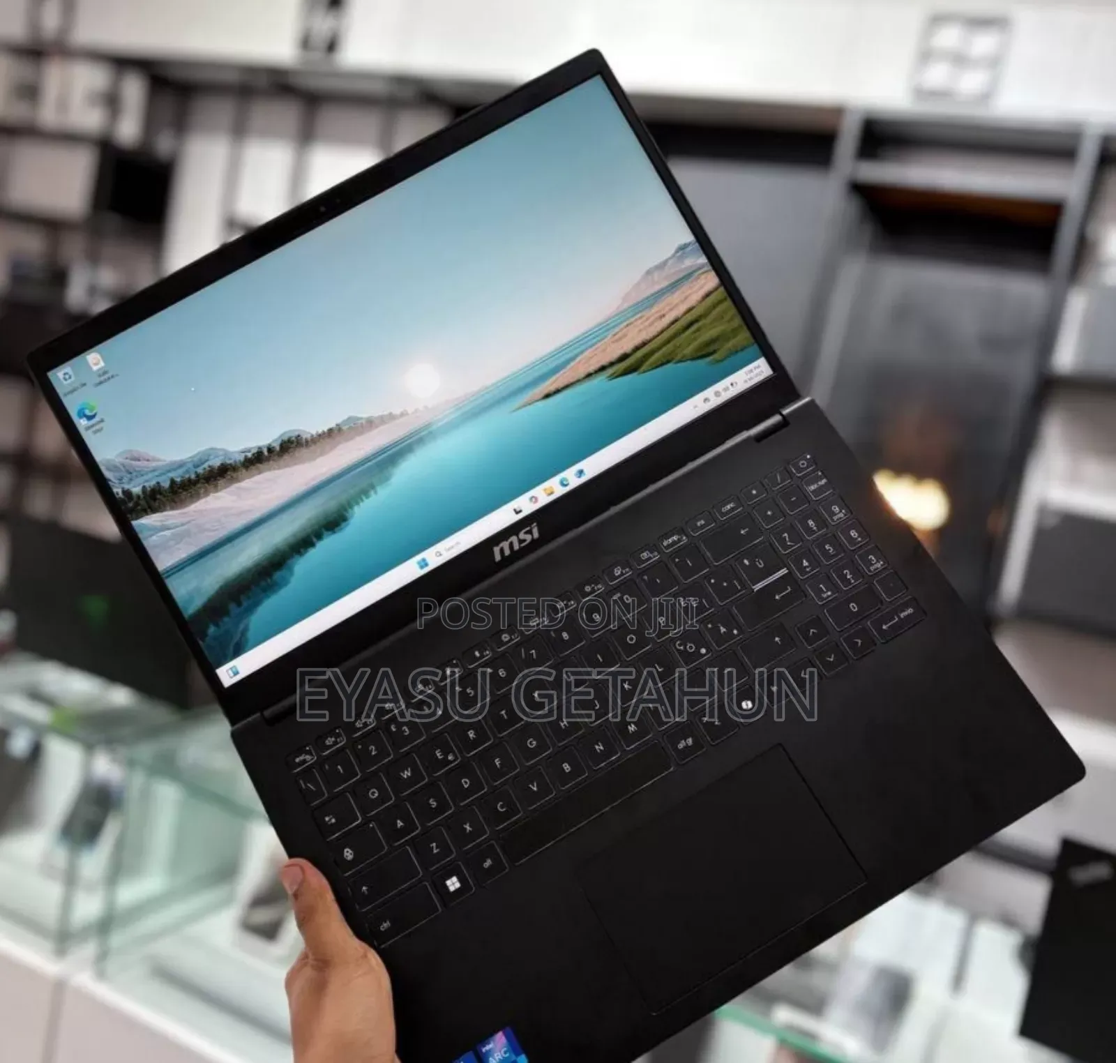 New Laptop MSI Modern 14 16GB Intel Core Ultra 5 SSD 512GB