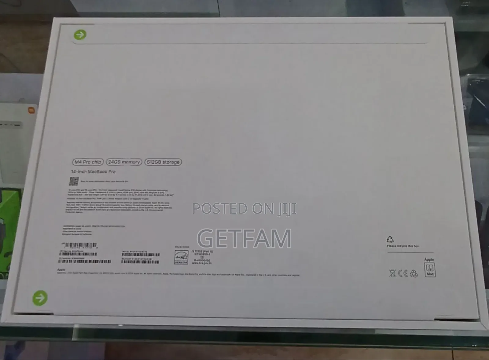 New Apple MacBook Air 2025 M4 13-Inch 16GB Apple M4 Pro SSD 512GB