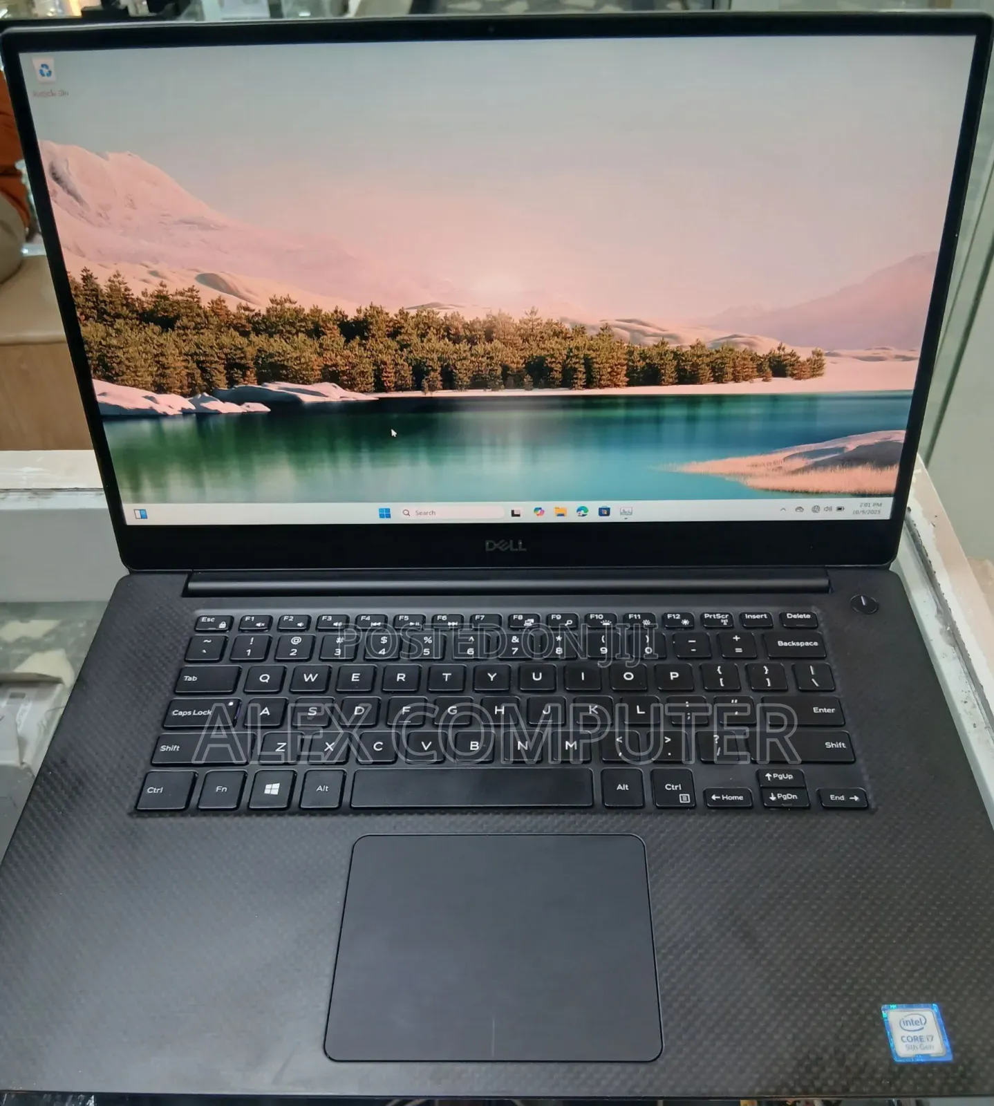New Laptop Dell XPS 15 24GB Intel Core I7 SSD 1T