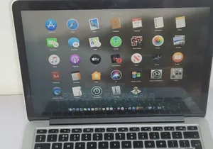 New Laptop Apple MacBook Pro 2015 8GB Intel Core i5 SSD 256GB