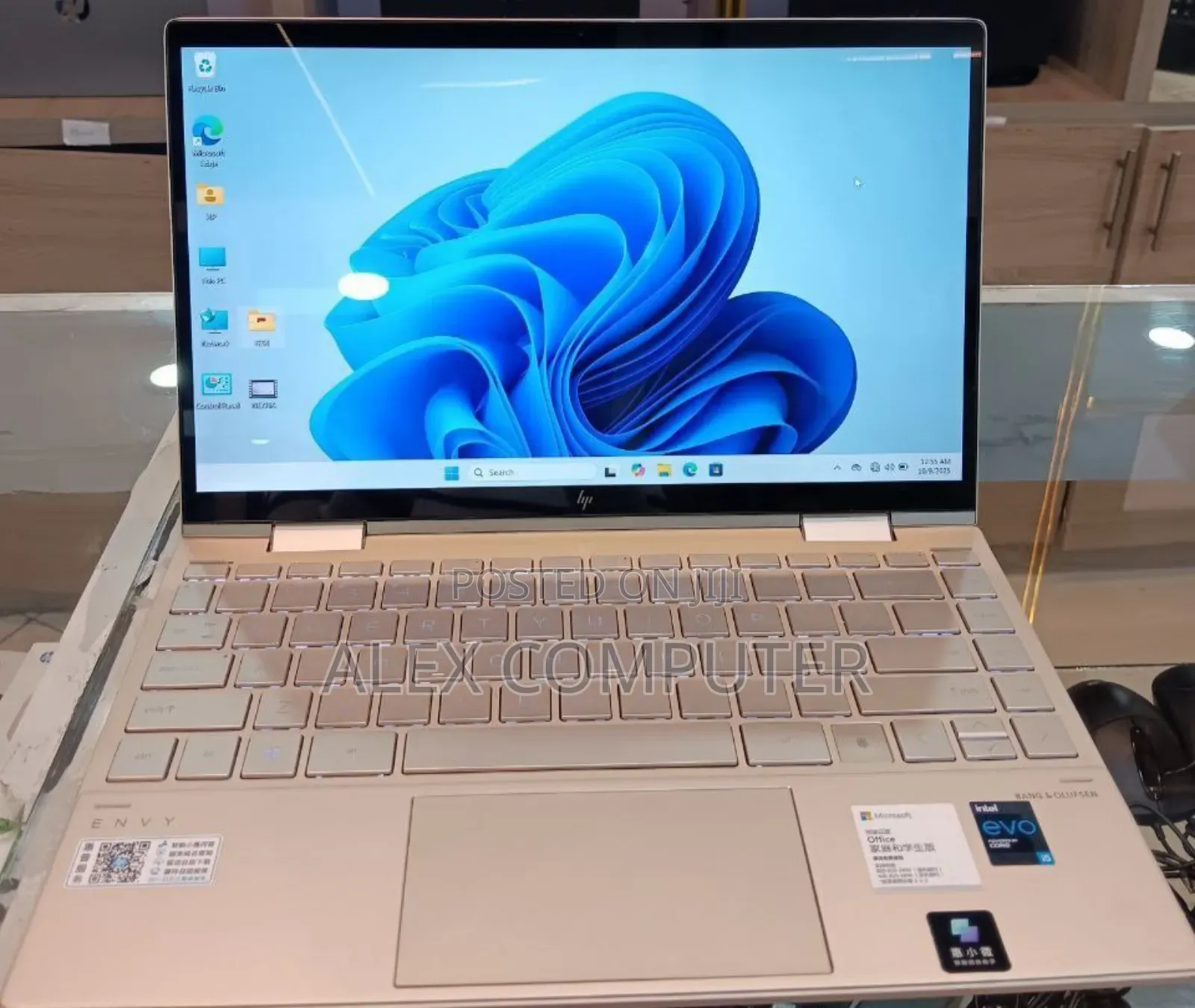 New Laptop HP Envy X360 8GB Intel Core I5 SSD 512GB