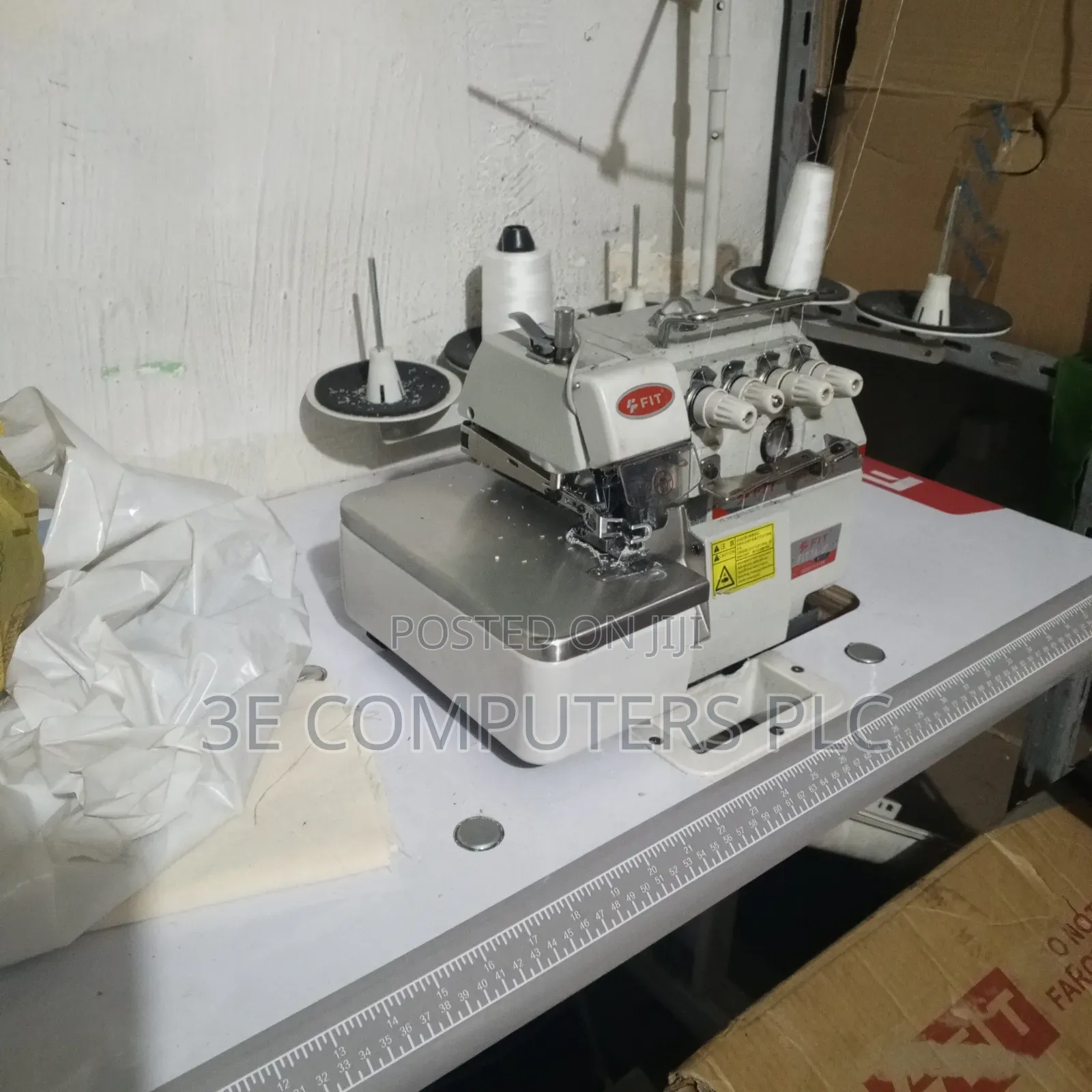 Overlock Sewing Machine