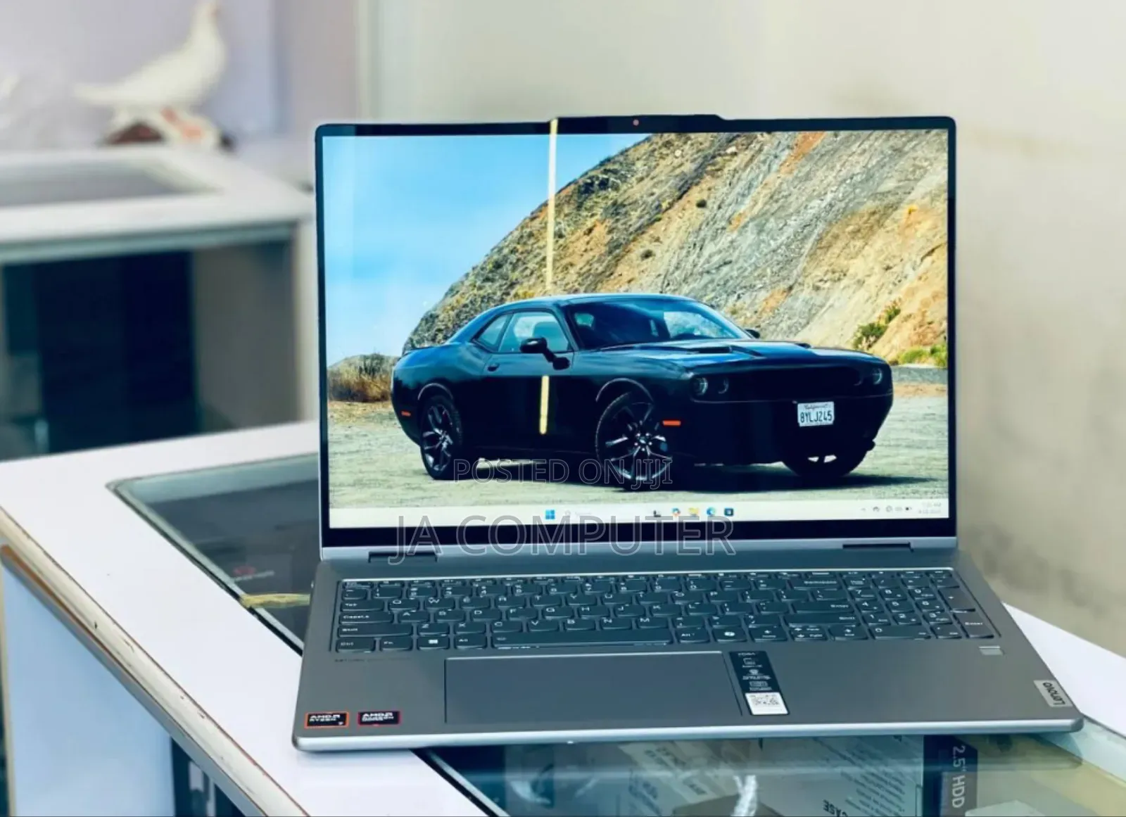 New Laptop Lenovo Yoga 7 15ITL5 16GB AMD Ryzen 7 SSD 512GB