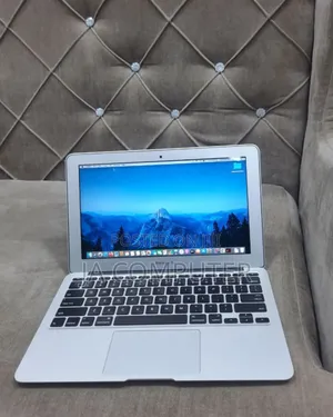 New Laptop Apple MacBook Air 2015 4GB Intel Core I5 SSD 128GB