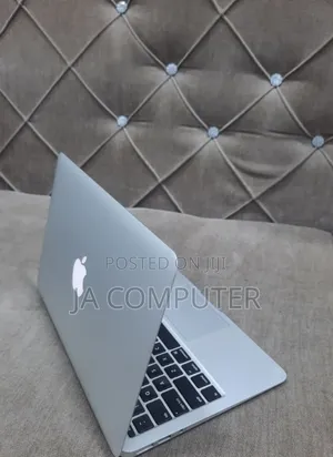 New Laptop Apple MacBook Air 2015 4GB Intel Core I5 SSD 128GB