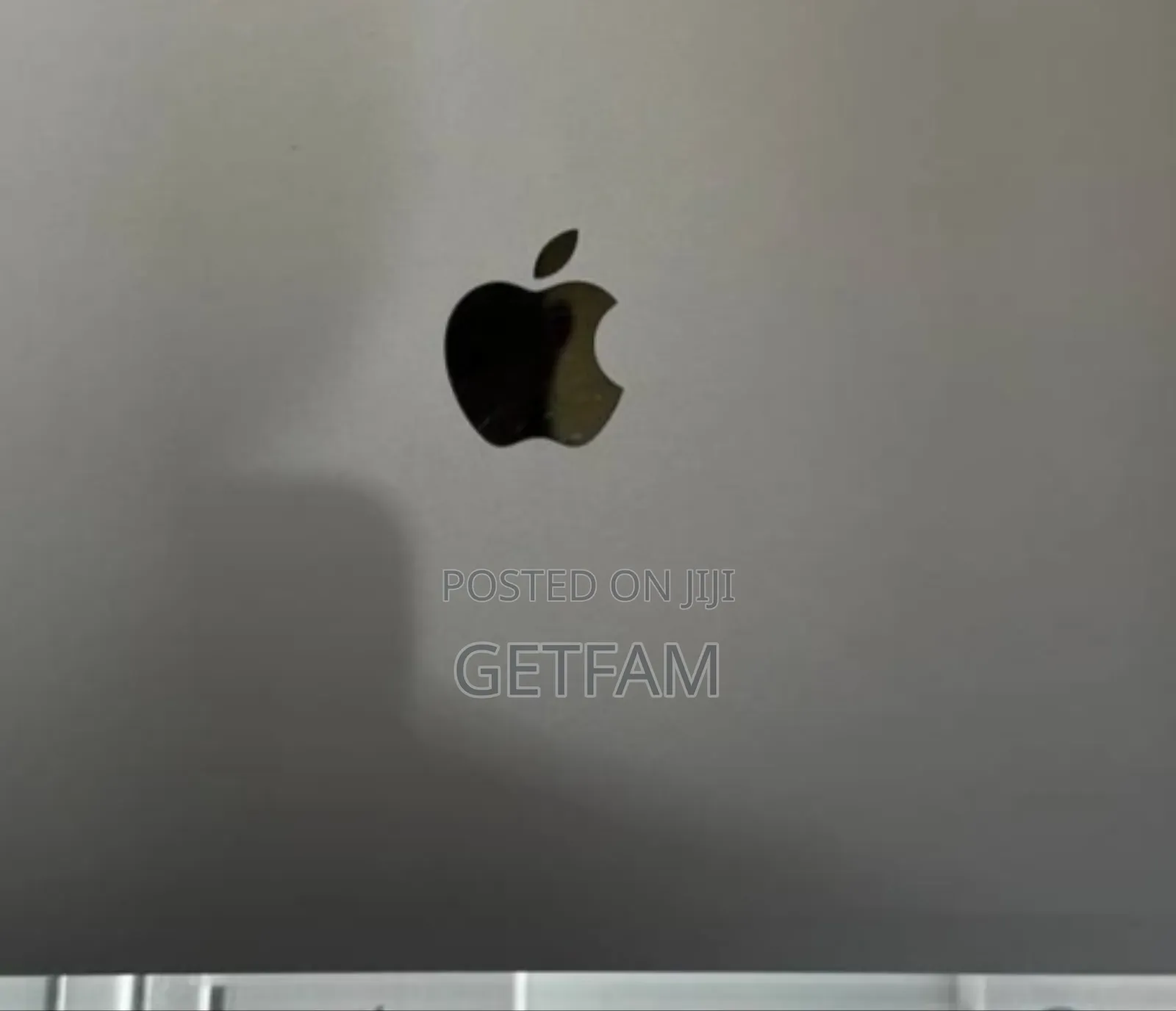 New Laptop Apple MacBook Air 2015 8GB Intel Core i5 SSD 128GB