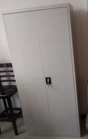 Photo - Lateral Cabinet