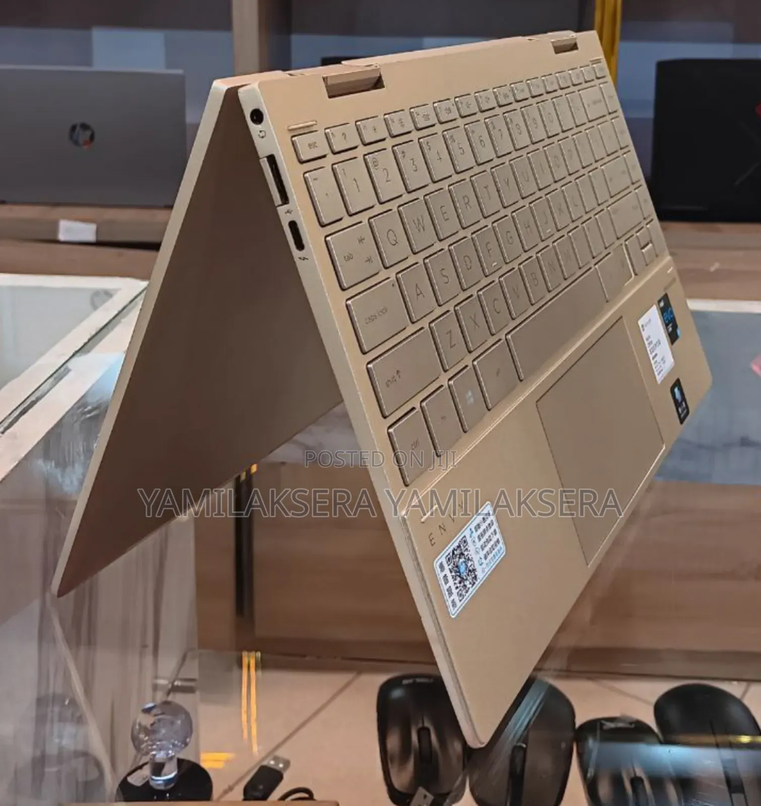 New Laptop HP Envy X360 8GB Intel Core I5 SSD 512GB