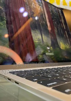 New Laptop Apple MacBook Air 2022 M2 8GB Intel Core i7 SSD 256GB