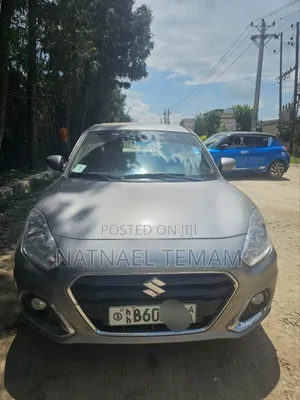 Photo - Suzuki Dzire 2022 Silver