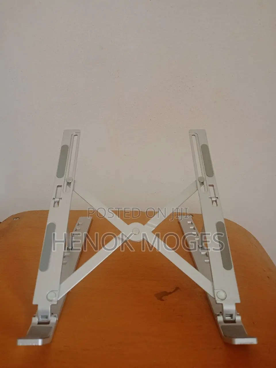 High Quality Laptop Stand(10-15.6 Inch)