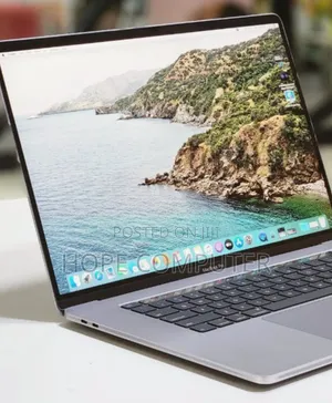 Photo - New Laptop Apple MacBook Pro 2019 32GB Intel Core I9 SSD 1T