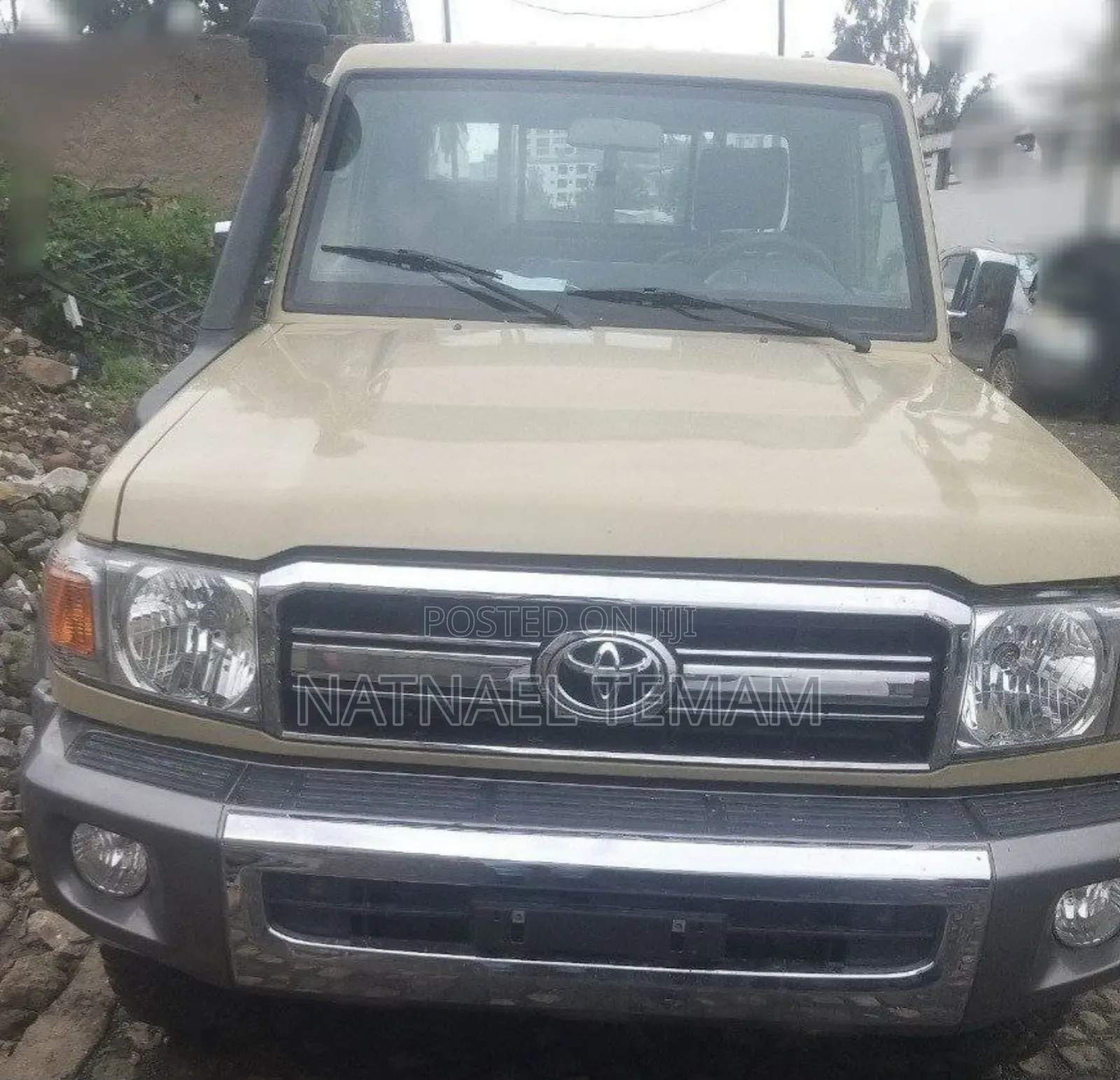 Toyota Land Cruiser 2019 Orange
