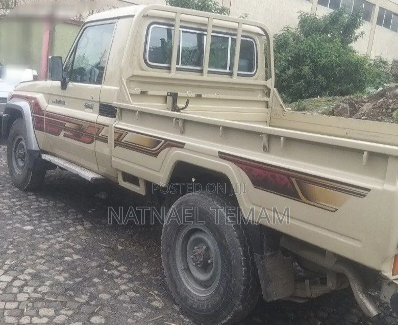 Toyota Land Cruiser 2019 Orange