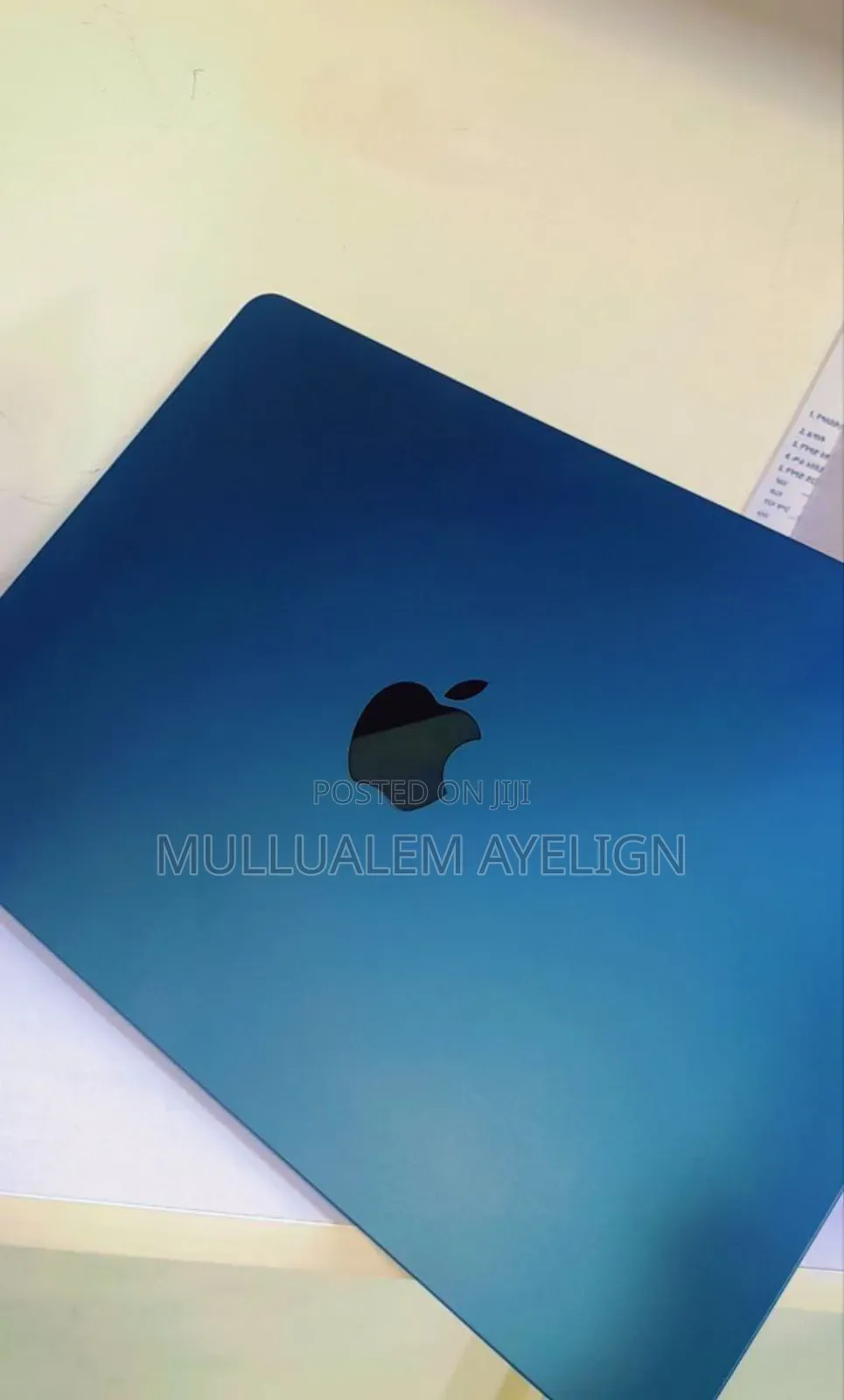 New Laptop Apple MacBook Air 2022 M2 8GB Apple M2 SSD 256GB