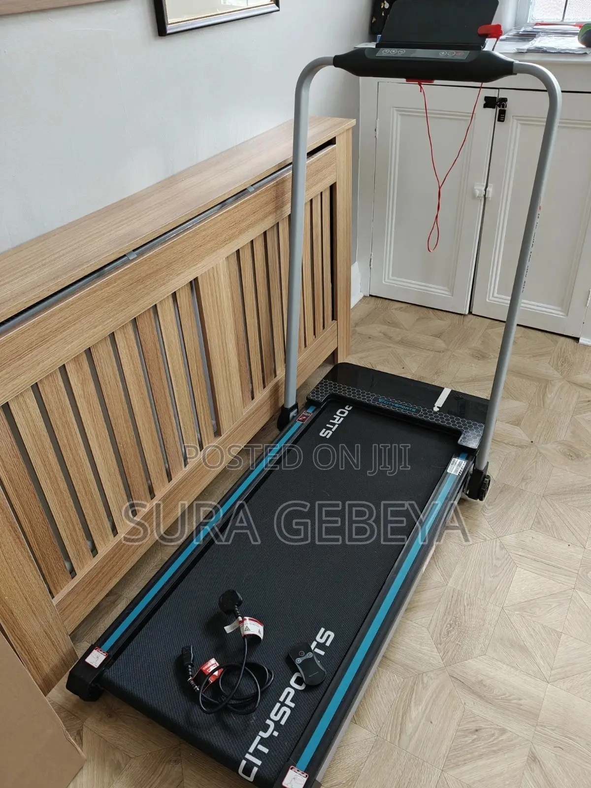 Floatride ትሬድሚል የላቀ ቴክኖሎጂን ከቅጥተኛ እና አነስተኛ ንድፍ