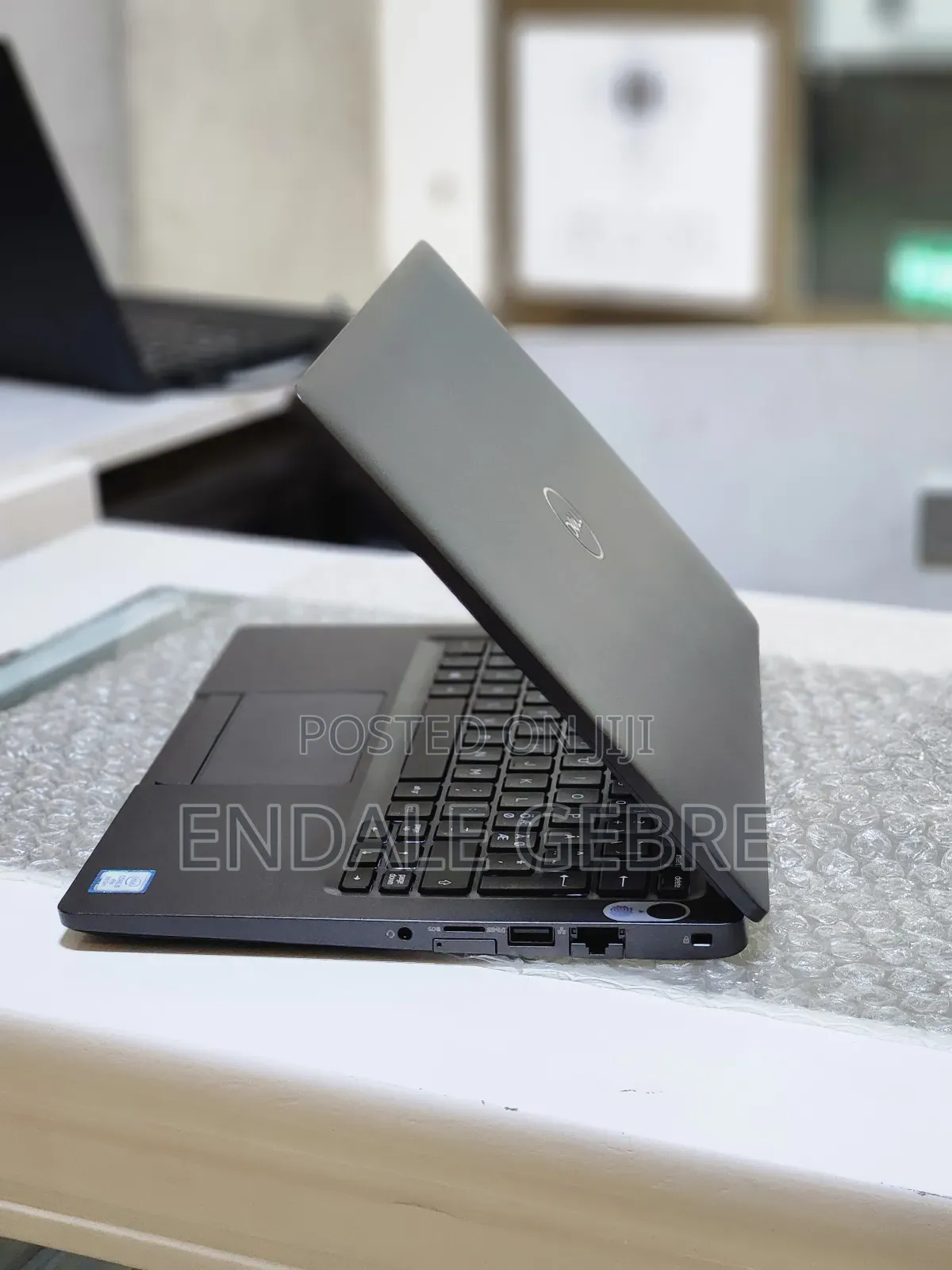 New Laptop Dell Latitude 5300 8GB Intel Core I5 SSD 256GB