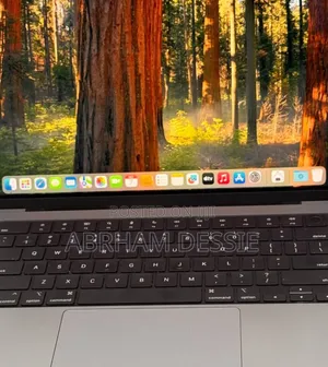 New Laptop Apple MacBook Pro M1 16GB Apple M1 Pro SSD 512GB