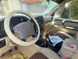 Toyota Land Cruiser 2007 Gold