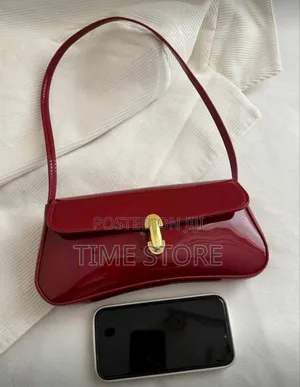 Women's Vintage Faux Oiled Leather Suitable for Dating, Outing, Party