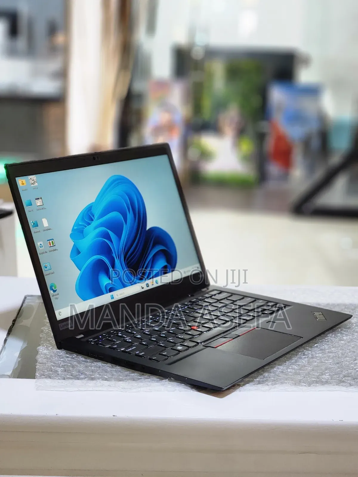 New Laptop Lenovo ThinkPad T495s 16GB AMD Ryzen 7 SSD 512GB