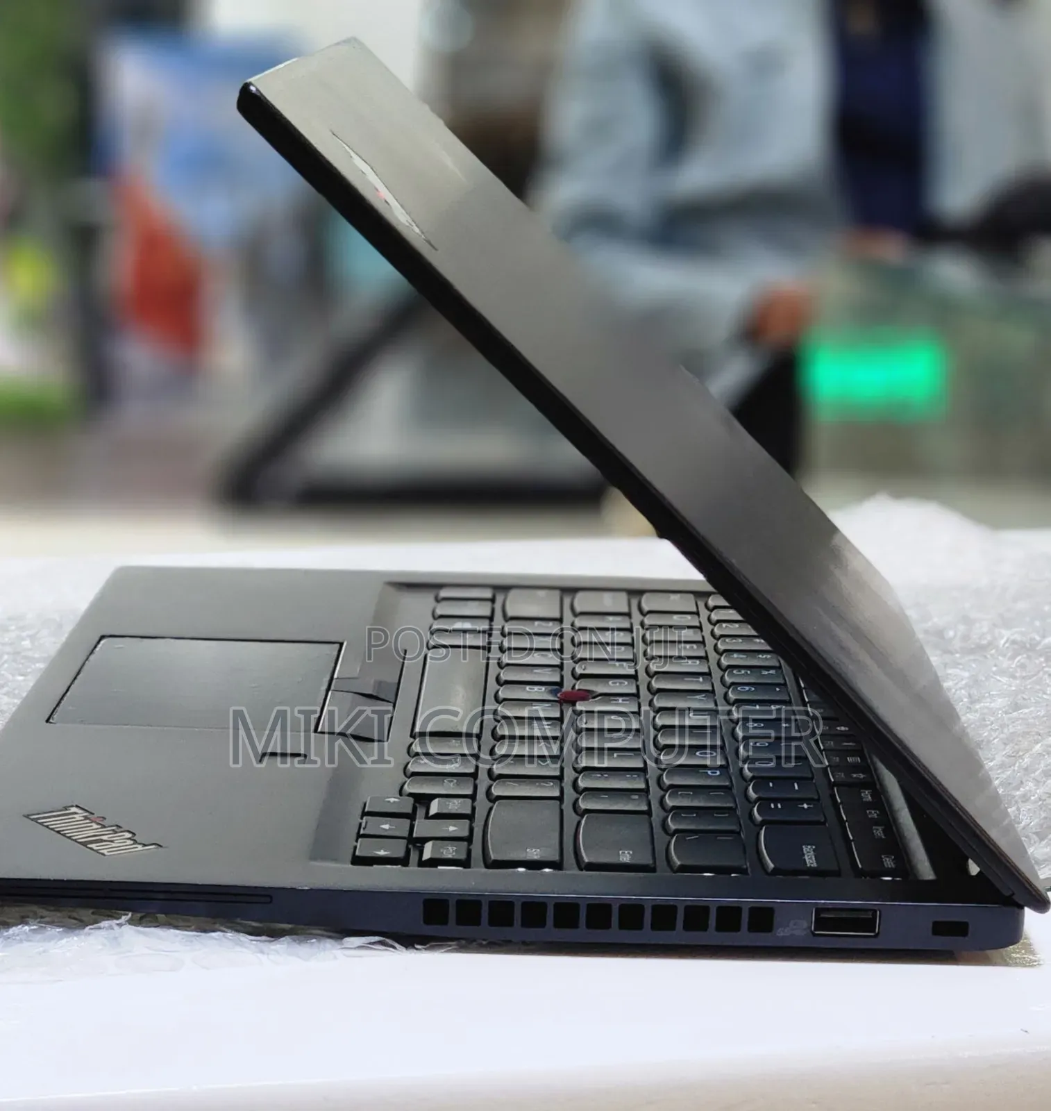 New Laptop Lenovo ThinkPad T495s 16GB AMD Ryzen 7 SSD 512GB