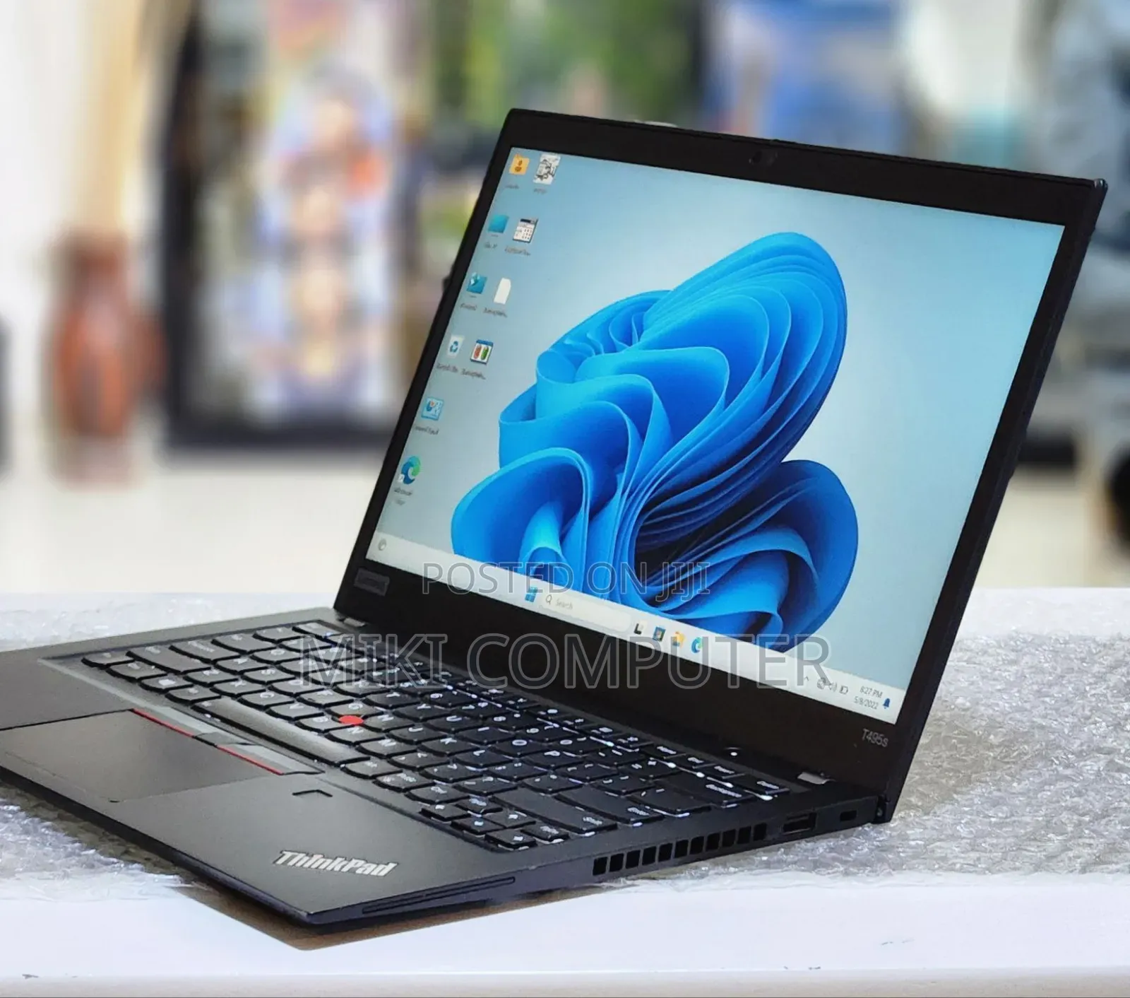 New Laptop Lenovo ThinkPad T495s 16GB AMD Ryzen 7 SSD 512GB