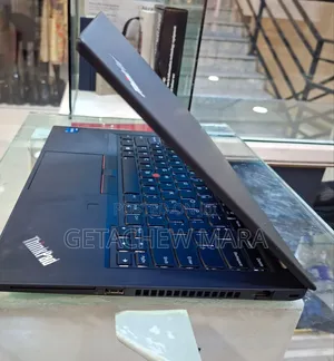 Photo - New Laptop Lenovo ThinkPad Yoga 16GB Intel Core I5 SSD 512GB