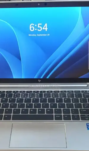 New Laptop HP EliteBook 830 G8 16GB Intel Core I7 SSD 512GB