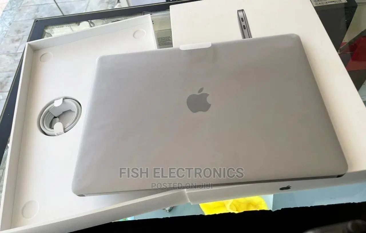 New Laptop Apple MacBook Air 2020 M1 8GB Intel Core I5 512GB