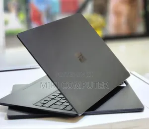 New Laptop Microsoft Surface 16GB Intel Core i7 SSD 512GB