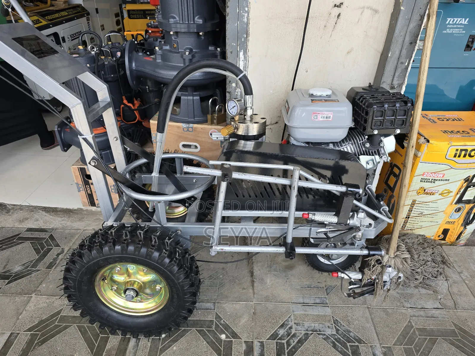 Zebra Painter/አስፋልት መቀብያ