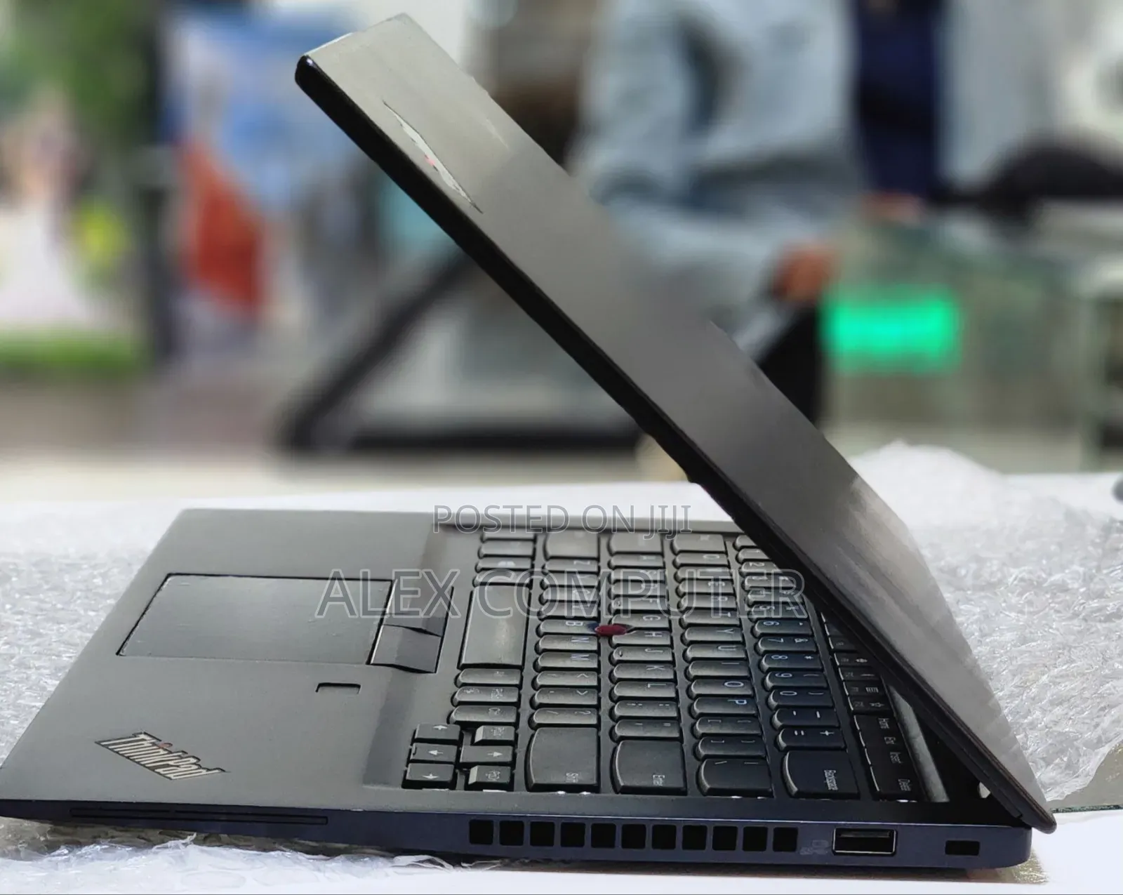 New Laptop Lenovo Thinkpad T490s 16GB AMD Ryzen 7 SSD 512GB