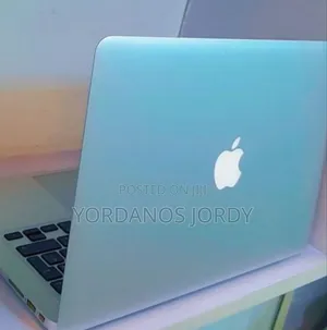 New Laptop Apple MacBook Air 2017 8GB Intel Core I5 SSD 256GB