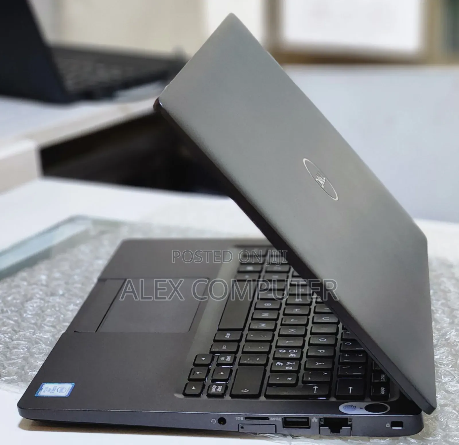 New Laptop Dell Latitude 5310 8GB Intel Core i5 SSD 256GB